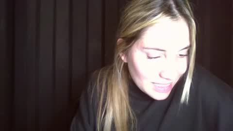 Snapshot of sweet__alana chatting on October 10, 2:17 am Sweet  alana online show from October 10, 2:17 am