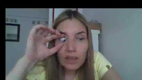 Snapshot of sweet__alana chatting on January 3, 11:23 pm Sweet  alana online show from January 3, 11:23 pm