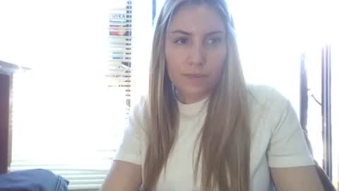 Snapshot of sweet__alana chatting on October 7, 6:26 pm Sweet  alana online show from October 7, 6:26 pm