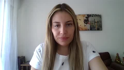 Snapshot of sweet__alana chatting on January 4, 3:49 pm Sweet  alana online show from January 4, 3:49 pm