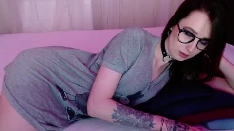 Snapshot of sweet_alica15 chatting on January 12, 10:33 pm Alice online show from January 12, 10:33 pm