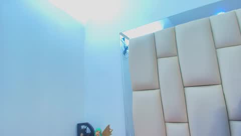 Amye  online show from February 4, 7:07 pm