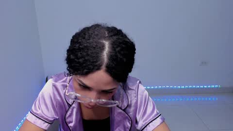 Anie online show from December 22, 3:55 am