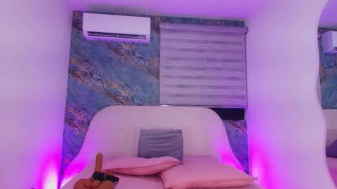 Ariel online show from March 27, 3:34 am