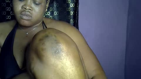 Snapshot of sweet_baby27 chatting on October 17, 4:49 am sweet baby online show from October 17, 4:49 am