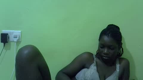 sweet_cherie1 online show from April 15, 8:06 am