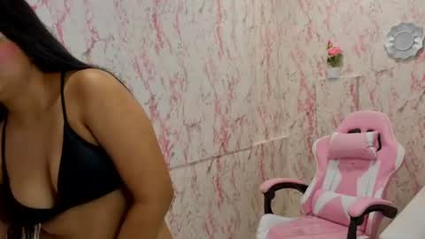 Sweet Curvees online show from August 7, 10:52 pm
