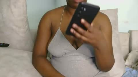 dellah online show from April 8, 4:48 am