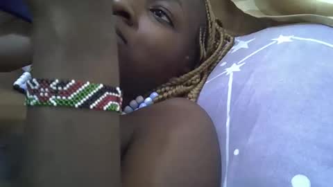 Snapshot of sweet_eldah chatting on October 7, 11:28 am Sweet eldah online show from October 7, 11:28 am
