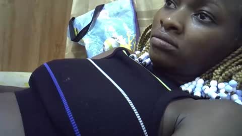 Snapshot of sweet_eldah chatting on October 2, 6:23 am Sweet eldah online show from October 2, 6:23 am