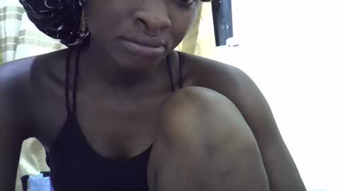 Snapshot of sweet_eldah chatting on September 22, 12:37 am Sweet eldah online show from September 22, 12:37 am