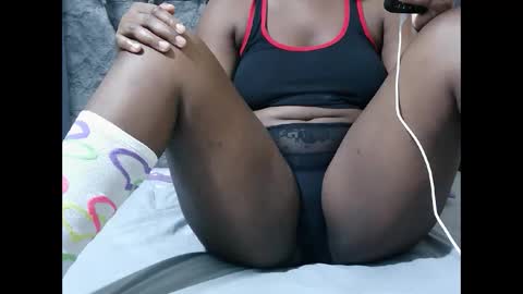 Ellam online show from February 15, 9:24 pm