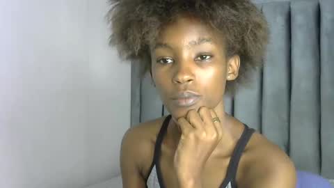 sweet_freaky online show from December 4, 6:40 pm