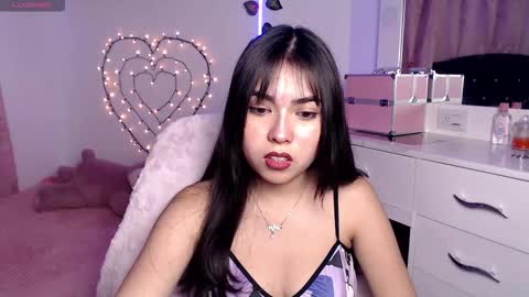 Hannah online show from March 26, 12:54 pm