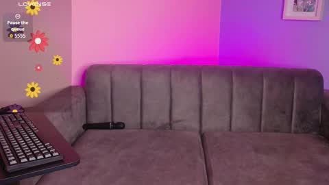 Nella online show from December 1, 6:17 pm