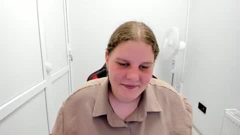 Karla online show from July 20, 1:57 pm