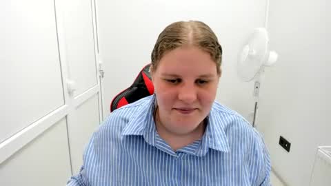 Karla online show from July 24, 2:03 pm