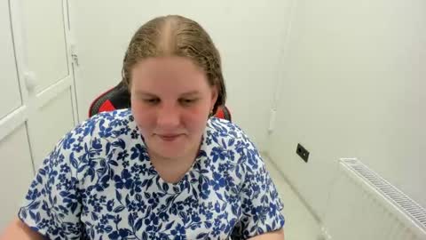 Karla online show from June 17, 12:10 pm