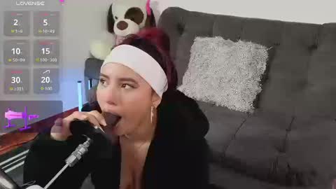 KhristieJoin The Fan Club online show from March 20, 4:39 am