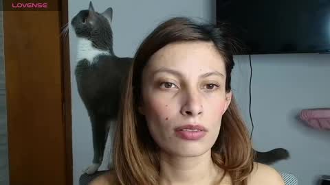 sweet_moon_v_ online show from April 16, 11:51 pm