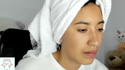 Snapshot of sweet_nhaomy chatting on October 8, 12:40 am Nhaomy online show from October 8, 12:40 am
