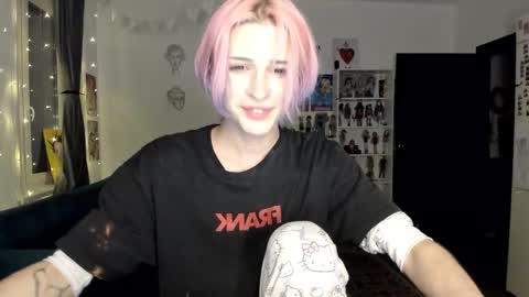 kira online show from October 21, 8:56 pm