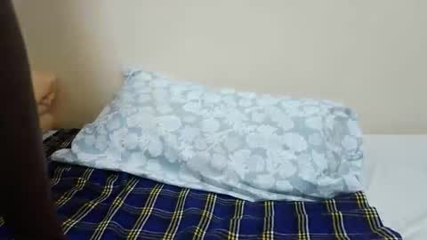 Snapshot of sweet_princess001 chatting on October 12, 7:38 pm sweet_princess001 online show from October 12, 7:38 pm