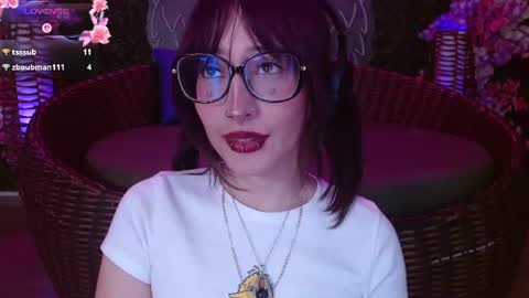 Roxanee online show from July 15, 9:30 pm