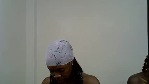 Elina online show from November 20, 4:15 pm