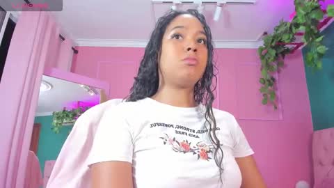 Yeileen online show from March 27, 11:50 pm