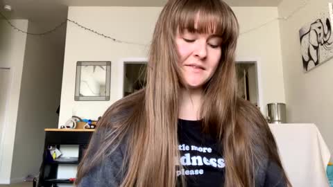 Snapshot of sweet_truffle chatting on March 5, 6:23 pm Heidi Brenner - Please check bio for schedule FAQ online show from March 5, 6:23 pm