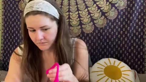 Heidi Brenner - Please check bio for schedule  FAQ online show from December 18, 3:07 pm