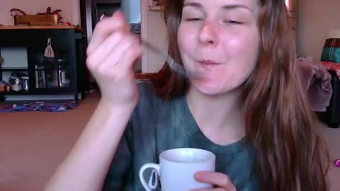 Snapshot of sweet_truffle chatting on September 28, 11:03 pm Heidi Brenner - Please check bio for schedule FAQ online show from September 28, 11:03 pm
