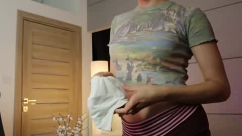 Sweet Amelia online show from April 30, 9:41 pm