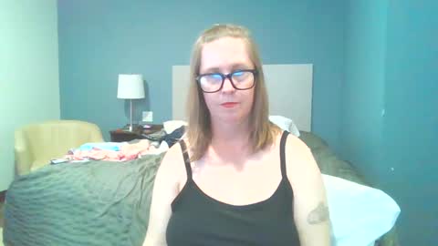 sweetandnaughty123 online show from September 30, 4:34 am