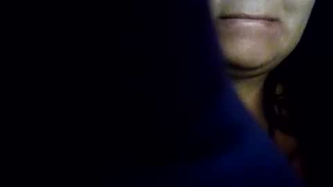 Snapshot of sweetapple808216 chatting on December 12, 2:37 am sweetapple808216 online show from December 12, 2:37 am