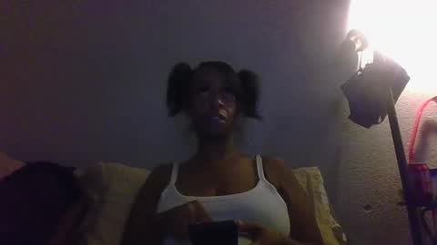 sweetaztee online show from February 18, 9:21 am