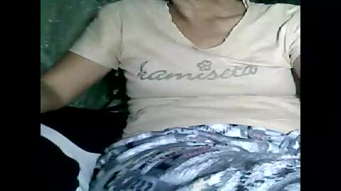 Snapshot of sweetbella24 chatting on January 30, 1:31 pm im anne online show from January 30, 1:31 pm