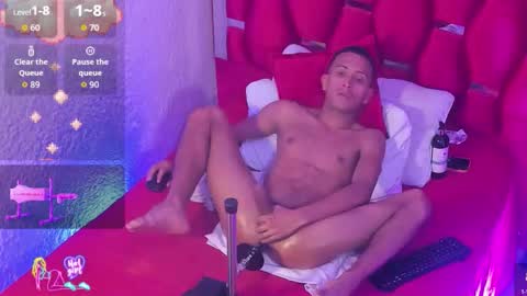    online show from March 3, 9:11 pm