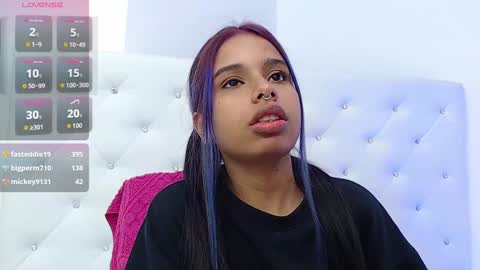 Snapshot of sweetebony_20 chatting on December 19, 7:51 am Gabriela online show from December 19, 7:51 am