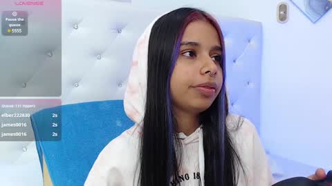 Snapshot of sweetebony_20 chatting on December 24, 10:44 am Gabriela online show from December 24, 10:44 am