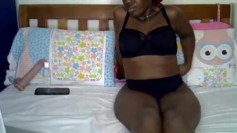 sweetemaya online show from June 16, 9:19 pm