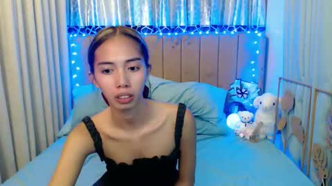 sweetgirl_daphne online show from June 8, 8:37 am