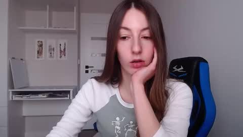 Emma  online show from November 21, 1:20 pm