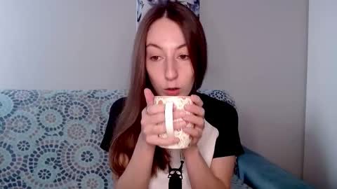 Emma  online show from October 26, 9:54 am