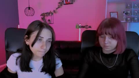 Chloe online show from April 19, 7:05 pm