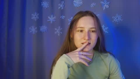 Annie online show from December 14, 12:01 am