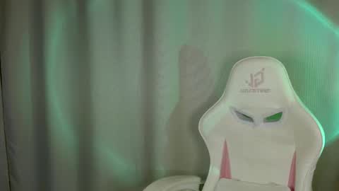 Annie online show from September 23, 8:04 pm