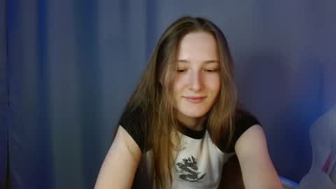 Annie online show from December 3, 8:33 pm