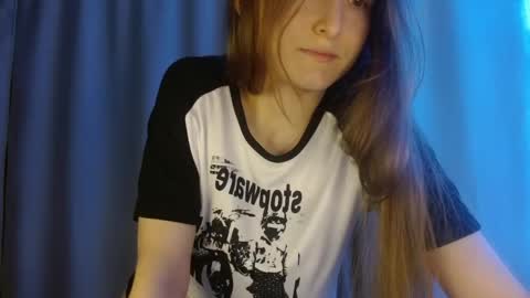 Annie online show from May 12, 9:13 pm
